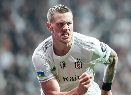 Foto - Beşiktaş’a çok ama çok tepki çeken hareketle veda etmişti! Ve şimdi geri mi dönüyor?