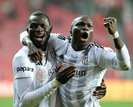 Foto - Beşiktaş'ı ayağa kaldıracak kararı duyurdular! Artık gidiyor... Ocak'ta resmen yolcu: İşte yeni takımı!