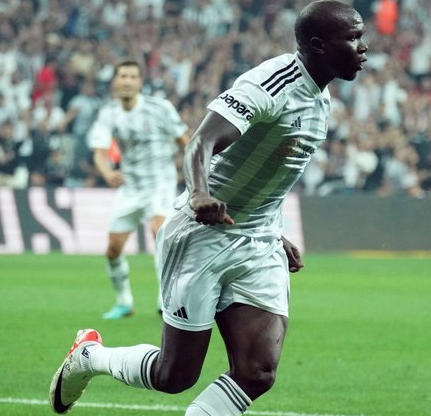 Foto - Beşiktaş'ı ayağa kaldıracak kararı duyurdular! Artık gidiyor... Ocak'ta resmen yolcu: İşte yeni takımı!