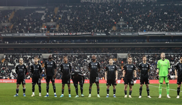 Foto - Beşiktaş’ı bu hale getirenler utansın! Yazıklar olsun böyle istatistik yok artık dedirtti!