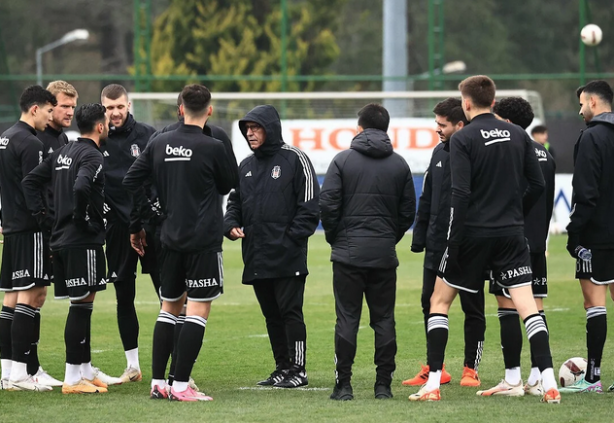 Foto - Beşiktaş’ı bu hale getirenler utansın! Yazıklar olsun böyle istatistik yok artık dedirtti!