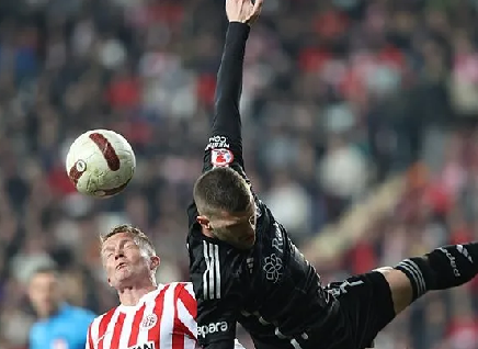 Foto - Beşiktaş'ı ilgilendiren haber: Flaş hamle: Bu kararı aldı: 5 kişi birden: Takımın yarısı kesin gidecek