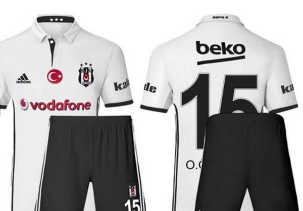 Foto - Beşiktaş'ın 3 yıldızlı formaları!