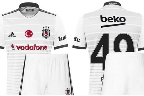 Foto - Beşiktaş'ın 3 yıldızlı formaları!