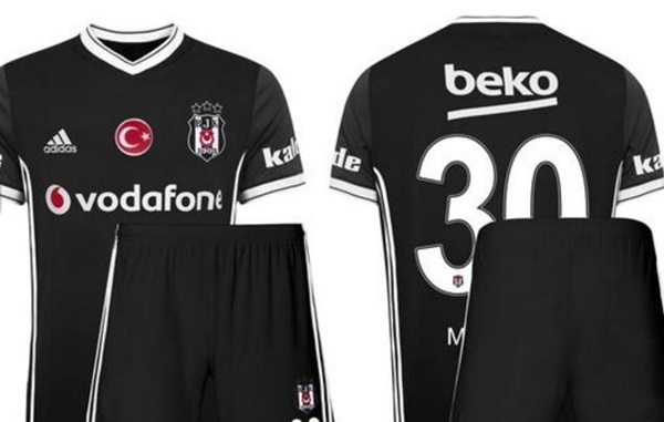 Foto - Beşiktaş'ın 3 yıldızlı formaları!