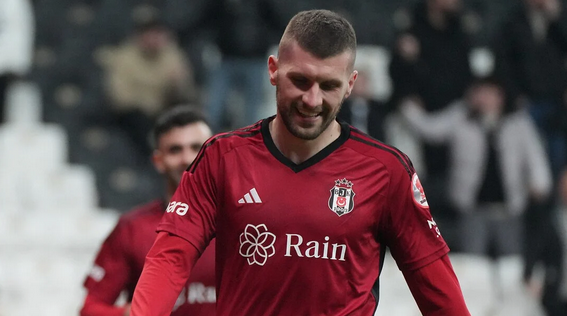 Beşiktaş'ın ilk yarışı başlıyor: Binlerce kez denendi: Satın alınmasını önerdi! Çok sayıda aday çıkarıyor: Uyarı: