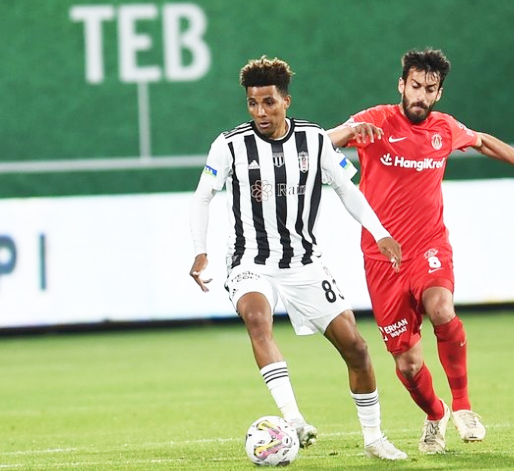 Foto - Beşiktaş'ın maestrosuna İtalyanlar kafayı taktı! Şimdi ne olacak?