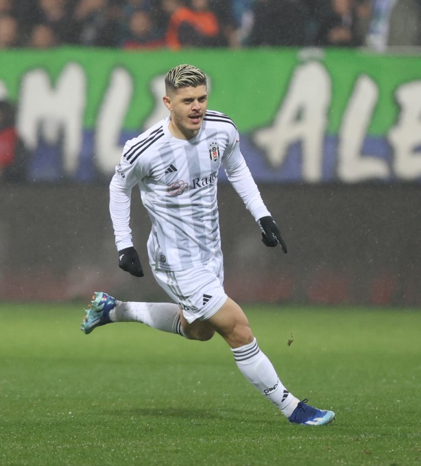 Foto - Beşiktaş'ın o bomba kararı alması artık an meselesi! Cümle âleme böyle duyurdular...