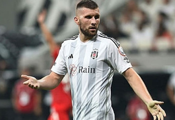 Foto - Beşiktaş’ın püsküllü belası olacak! Yazık hem de çok yazık… Olmayacak olay başlarına geldi!