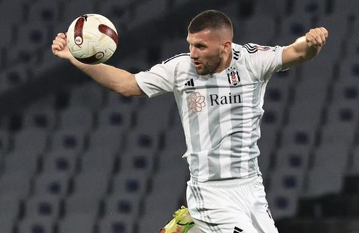 Beşiktaş’ın püsküllü belası olacak! Yazık hem de çok yazık… Olmayacak olay başlarına geldi!