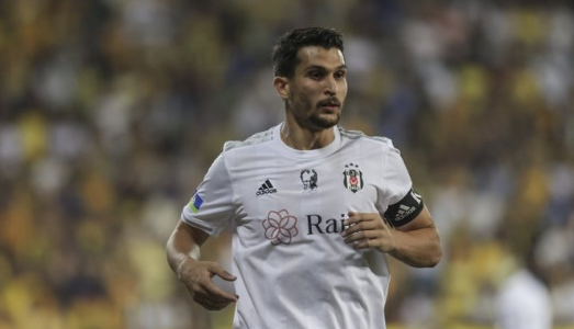 Foto - Beşiktaş'ın savunmada en yumuşak karnıydı! Müjde gibi müjde mi yoksa işkence mi? Karar taraftarın...