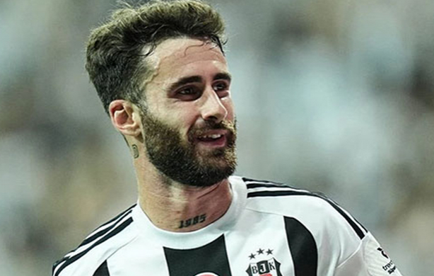 Foto - Beşiktaş’ın virtüözü öyle bir şey dedi ki! Yer yerinden oynayacak cinsten! Ayrılığa mı hazırlanıyor!