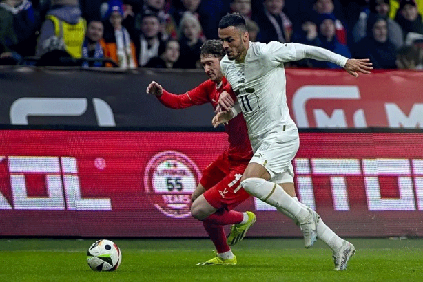 Foto - Beşiktaş'ın yeni bombası Juventus'tan! Hasan Arat yönetimi yıldız oyuncuyla görüştü