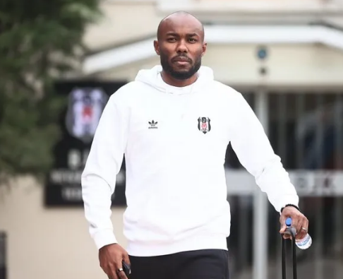 Foto - Beşiktaş’ın yeni yıldızı imzası bile kurumadan çileden çıkardı! İlki yaşadı! Resmen duyurdu...