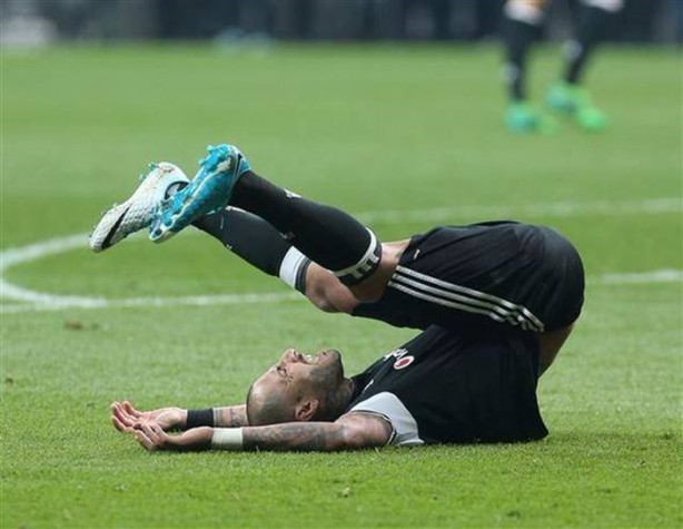 Foto - Beşiktaş'ın yıldızı maç sonunda hüngür hüngür ağladı