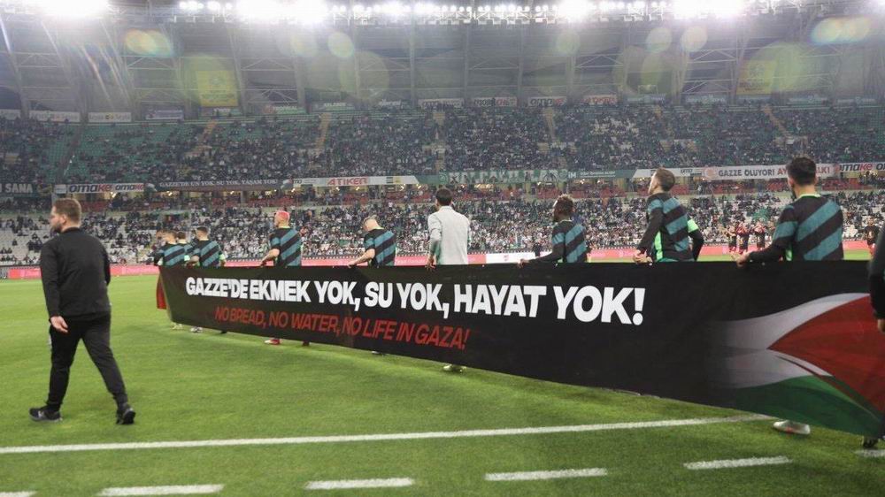 Foto - Beşiktaşlı Necip Uysal’a ödül! 