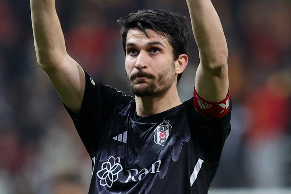 Foto - Beşiktaşlı Necip Uysal’a ödül! 