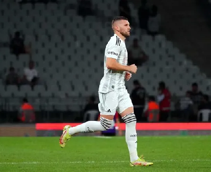 Foto - Beşiktaş'ta 6 golün bedeli 242 milyon TL! Yazık ki ne yazık… Rezalet ki ne rezalet…