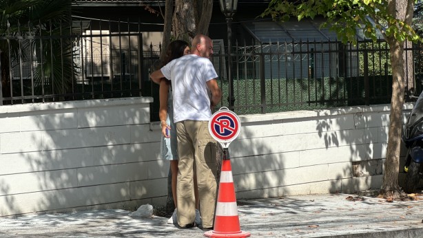 Foto - Beşiktaş’ta alev alev yanan araç küle döndü