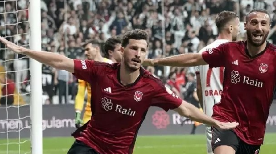 Foto - Beşiktaş'ta bu ilk kez oluyor! İmza atmadığı için topun ağzındaydı ama... Santos kararını duyurdu!