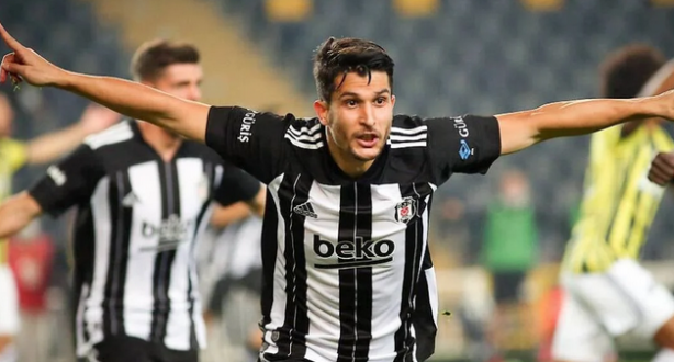 Beşiktaş'ta deprem üstüne deprem! Gündeme oturacak gelişmeyi açıkladı! Beşiktaş duyurdu: Kaptanla ilgili beklenmedik harekat…