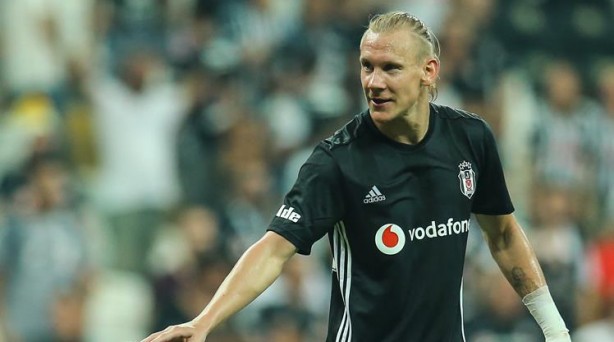 Foto - Beşiktaş’ta flaş gelişme! 4 oyuncu ülkesine dönüyor