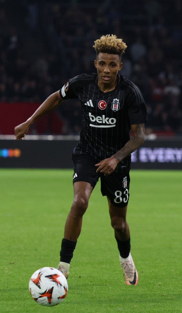 Foto - Beşiktaş'ta ilk yolcu belli oldu! Göz göre göre bu yapılır mı? Gönderin şu vasıfsız adamı artık…