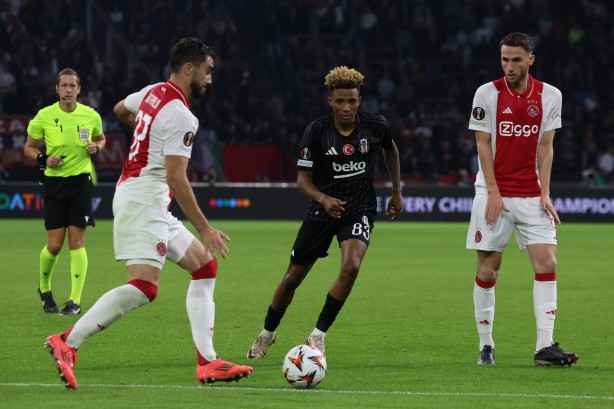 Foto - Beşiktaş'ta ilk yolcu belli oldu! Göz göre göre bu yapılır mı? Gönderin şu vasıfsız adamı artık…