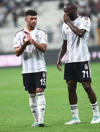 Foto - Beşiktaş'ta kritik derbi öncesi büyük şok! Burak Yılmaz bakalım ne diyecek?