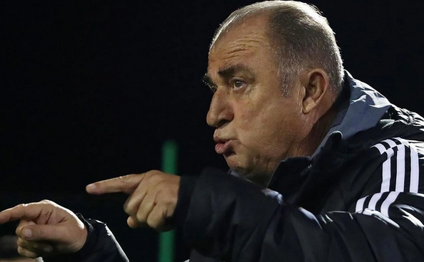 Beşiktaş’ta moraller çok bozuk! Türkiye’yi ayağa kaldıran gelişme! Fatih Terim’den çok konuşulacak karar! 