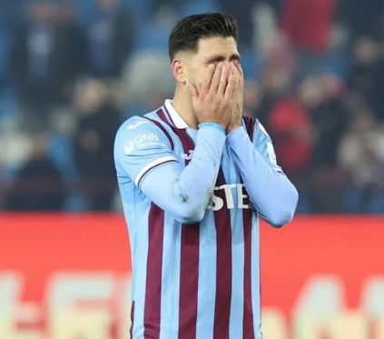 Foto - Beşiktaş’ta moraller çok bozuk! Türkiye’yi ayağa kaldıran gelişme! Fatih Terim’den çok konuşulacak karar! 