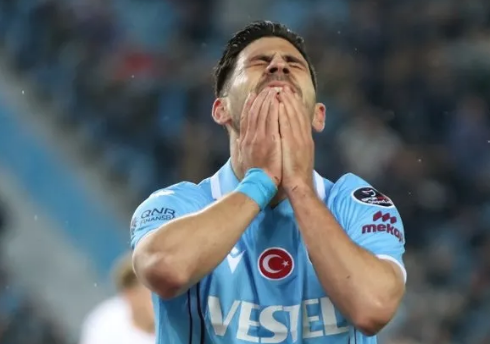 Foto - Beşiktaş’ta moraller çok bozuk! Türkiye’yi ayağa kaldıran gelişme! Fatih Terim’den çok konuşulacak karar! 