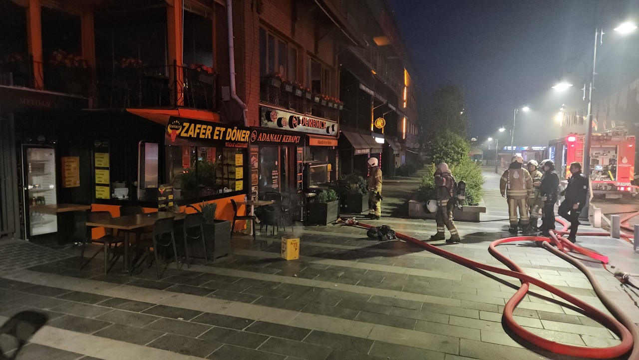 Foto - Beşiktaş'ta restoranda korkutan yangın
