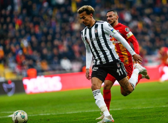 Foto - Beşiktaş'ta sürpriz gelişme... Ülkeyi terketti! Bir bu eksikti...