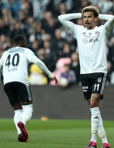 Foto - Beşiktaş'ta sürpriz gelişme... Ülkeyi terketti! Bir bu eksikti...