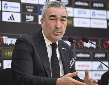 Foto - Beşiktaş'ta taraftarlar isyan ateşini yaktı! Şimdi söndürmek Hasan Arat'ın işi... Dalga dalga büyüyor... İflasa kadar gidebilir!