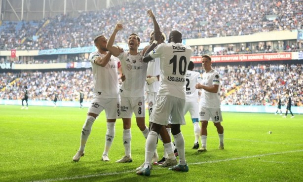 Foto - Beşiktaş'ta yaprak dökümü başladı! Şenol Güneş 5 yıldızın biletini kesti...