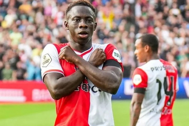 Foto - Beşiktaş'tan 3 bomba transfer birden! Yıldızlar Süper Lig'e doğru...