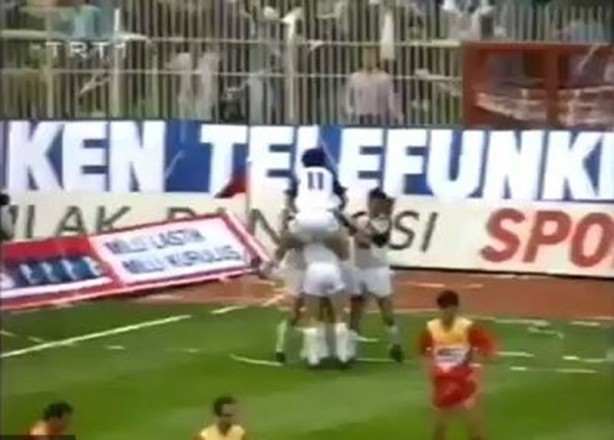 Foto - Beşiktaş'tan Fenerbahçe ve Galatasaray'a olay gönderme!