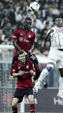 Foto - Beşiktaş'tan flaş hamle! Beşiktaş taraftarı bu işe ne diyecek? Büyük skandal patlak verdi...