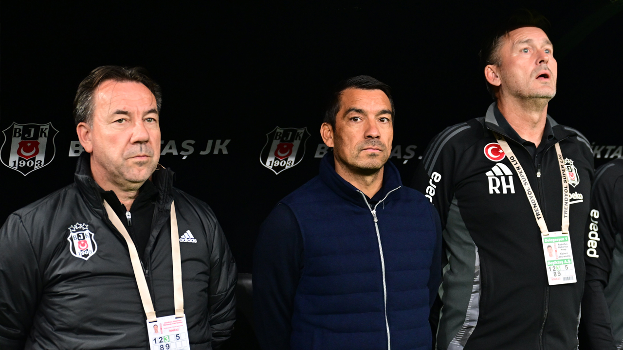 Foto - Beşiktaş'tan gitti bakın yeni görevi ne: Kendini futbol bilgesi yapmış anlaşılan…