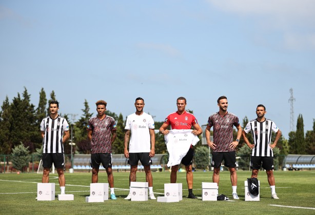 Foto - Beşiktaş'tan ses getirecek yeni sezon formaları! Tanıtımı yapıldı