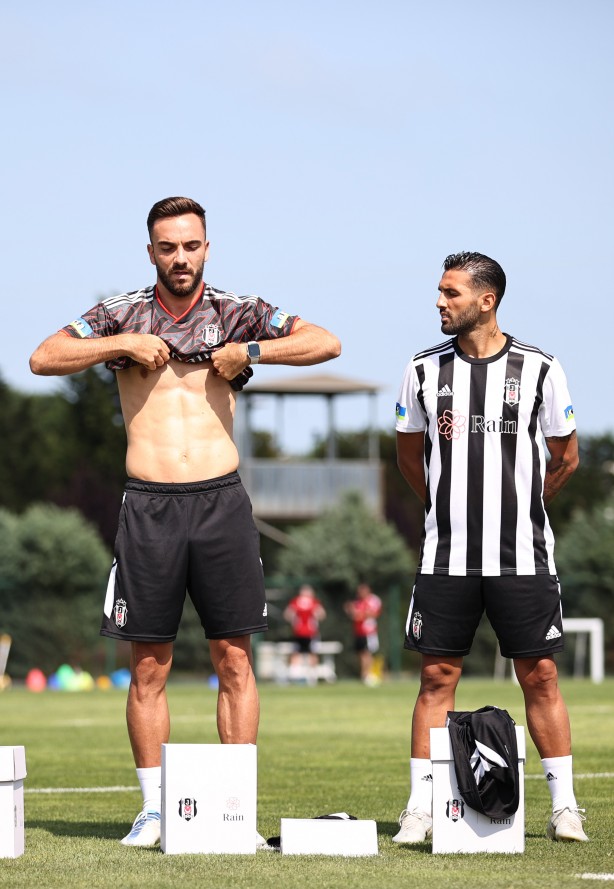Foto - Beşiktaş'tan ses getirecek yeni sezon formaları! Tanıtımı yapıldı
