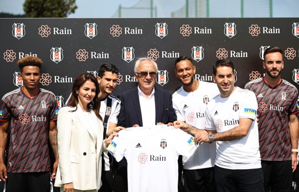 Foto - Beşiktaş'tan ses getirecek yeni sezon formaları! Tanıtımı yapıldı