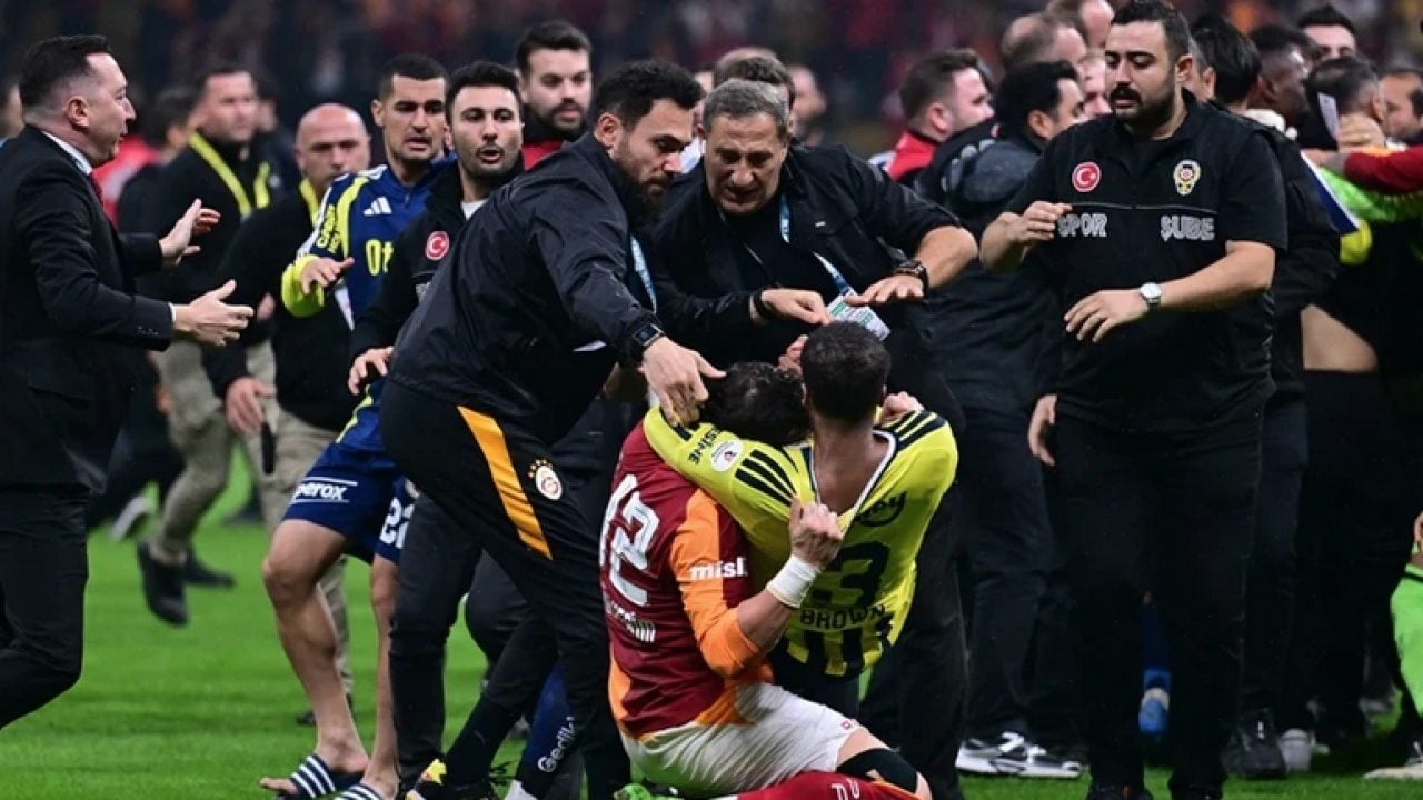 Foto - Beşiktaş'tan son dakika açıklaması: Derbi sonrası Beşiktaş'tan Vlahovic tepkisi