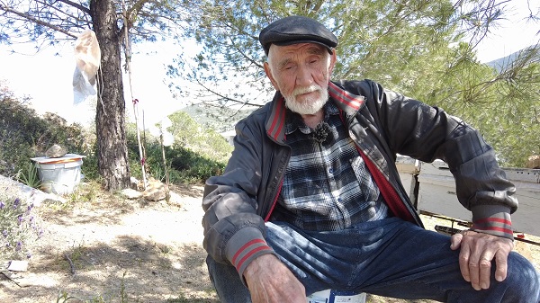 Foto - Besim Amca 25 yıl vatansız yaşadı! 