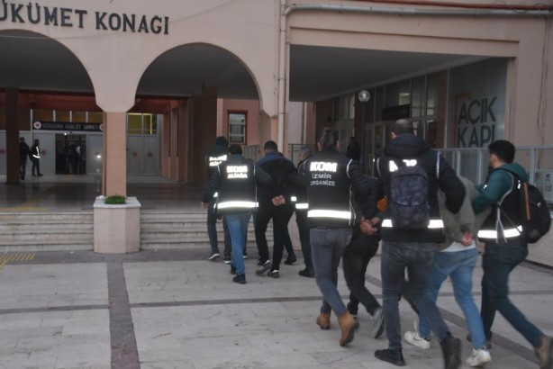 Foto - Beslemeyin asın bunları! Kalleşler tek tek enselendi