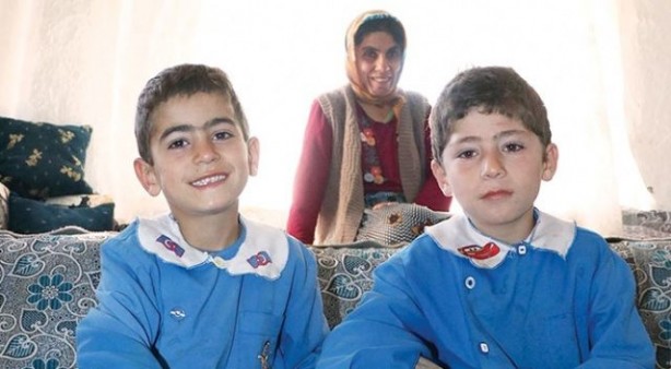 Foto - Beslenme çantası olmayan öğrencisinin evine gitti! Hayatlarını böyle değiştirdi