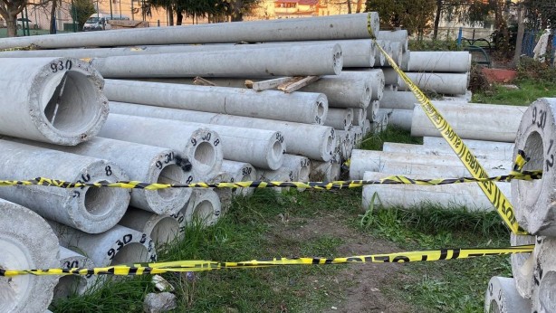 Beton direklerin arasında oynayan 6 yaşındaki çocuk feci şekilde can verdi