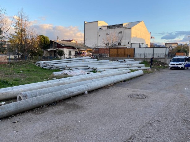 Foto - Beton direklerin arasında oynayan 6 yaşındaki çocuk feci şekilde can verdi